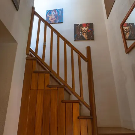 Rum i privatbostad Joshroom Caux